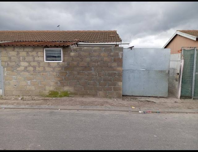 3 BEDROOM HOUSE FOR SALE IN LAVENDER HILL